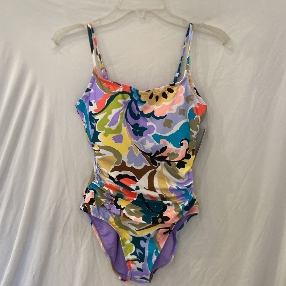 AnneCole Women's Floral ruched One Piece Swimsuit sz 8 - Picture 2 of 7